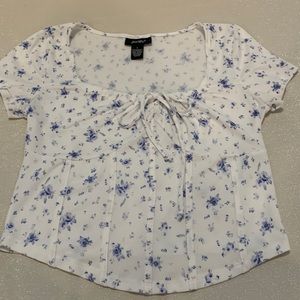 NWOT Just Polly White/Blue Flowered Crop Top Size L